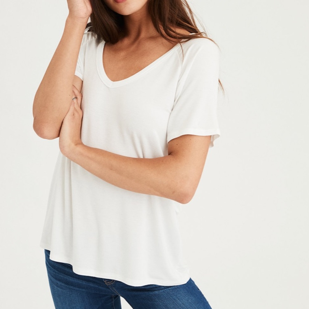 american eagle t-shirt